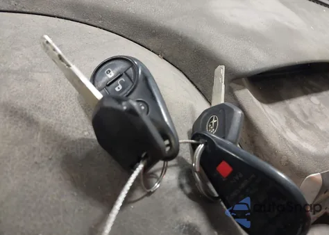 2010 Subaru Forester 2.5X из США, поврежденный, VIN JF2SH6BC3AH908667